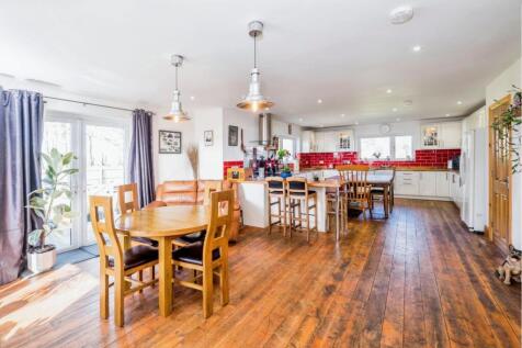 Kitchen/Family Room
