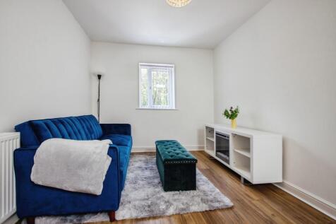 Lounge / Kitchen