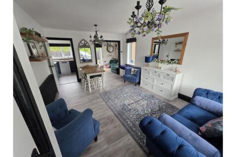 Dining / Family Room