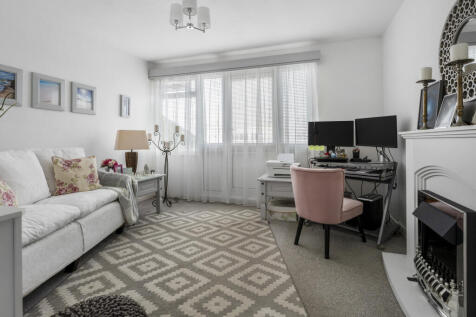 Bedroom Four / Study