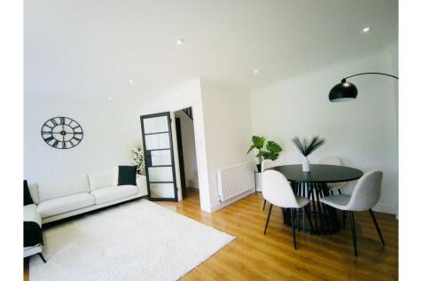 Living / Dining Room