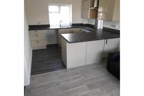 Lounge / Kitchen