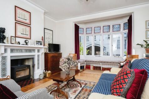 Property Image 4
