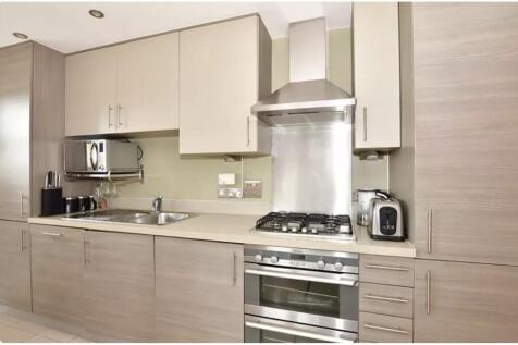 Lounge / Kitchen