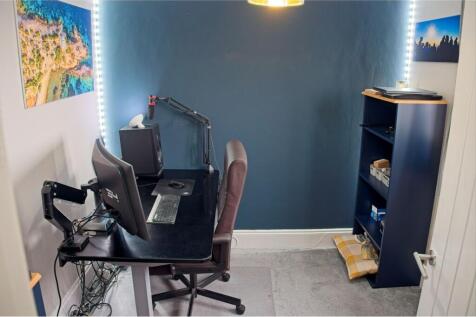 Bedroom Three/Study