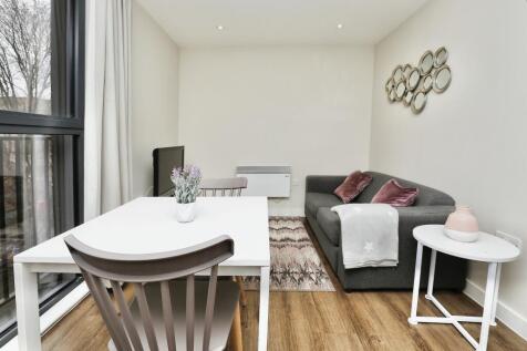 Lounge / Kitchen