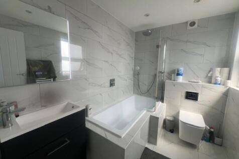 TOP FLOOR BATHROO...