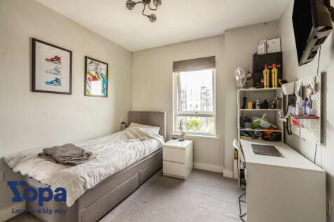 15 Bedroom 3