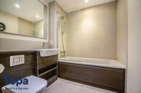 16 Bathroom