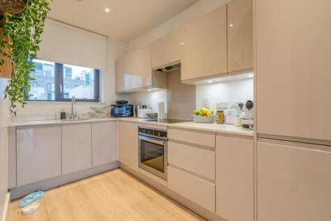 8426044-interior06-800