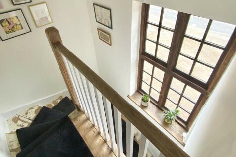 Feature window