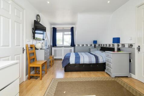Bedroom ensuite