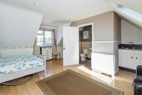 Bedroom suite with kitchenette