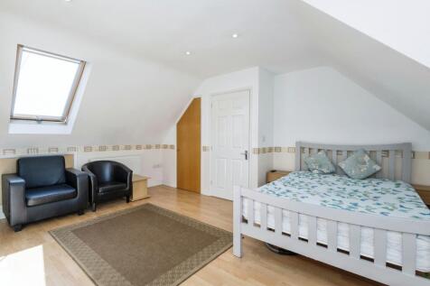 Main Bedroom suite