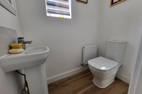Cloakroom WC