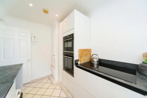 Eye level oven and grill