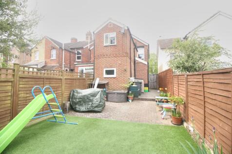 33 lav back house