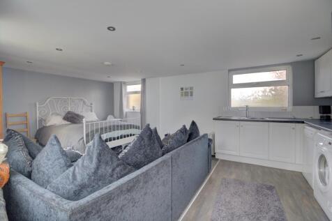 Garden annexe