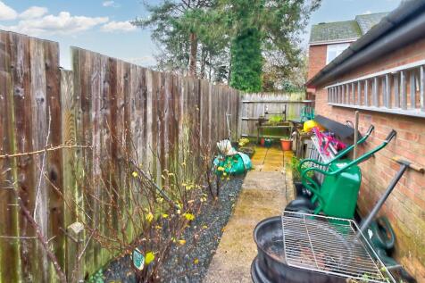 Additional part of the rear garden