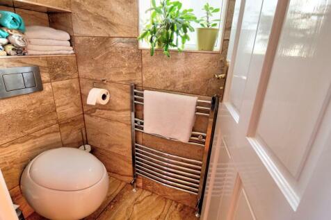 Upstairs wc