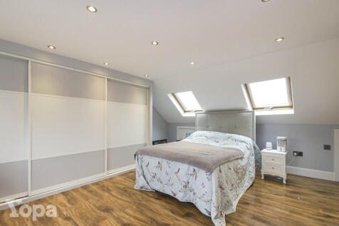 Master Bedroom (second floor)