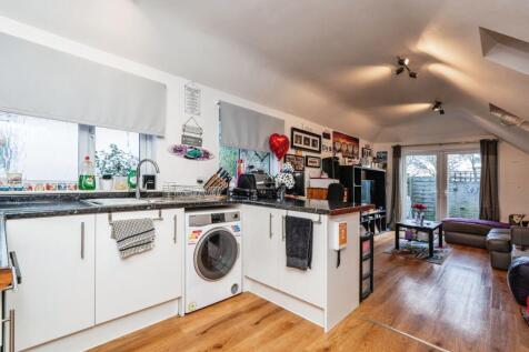 Annex-Kitchen/Lounge