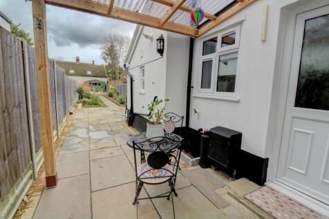 Covered patio area