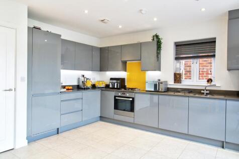 Kitchen b