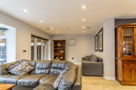 Lounge area