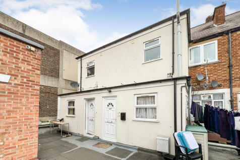 Flats Entrance (Rear)