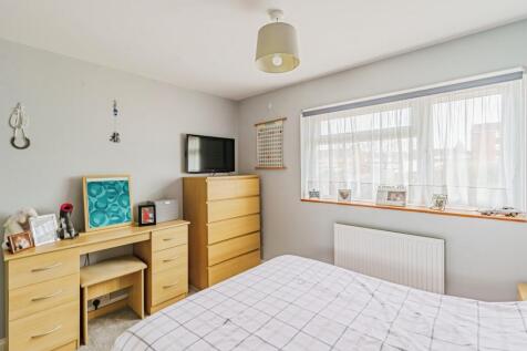 Bedroom 1 a