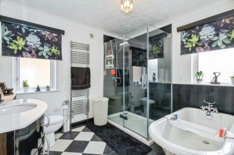 Ground Floor Bathroom