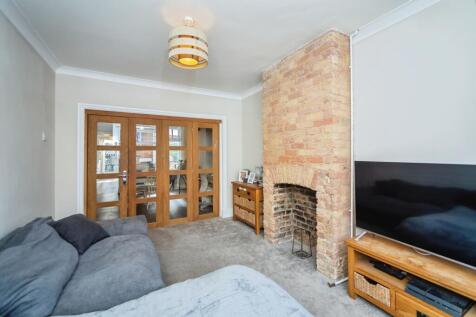 48_cecil_road-3