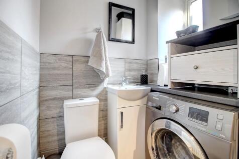 Claokroom and utility room