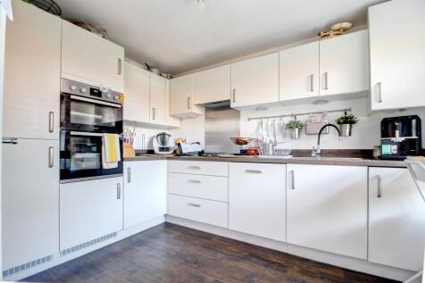 Kitchen breakfast room