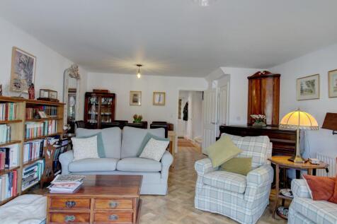 Living dining room