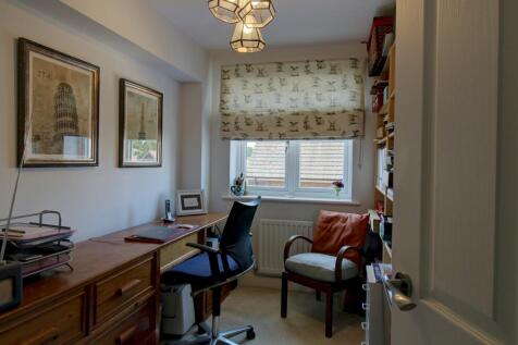 Bedroom 5-Study