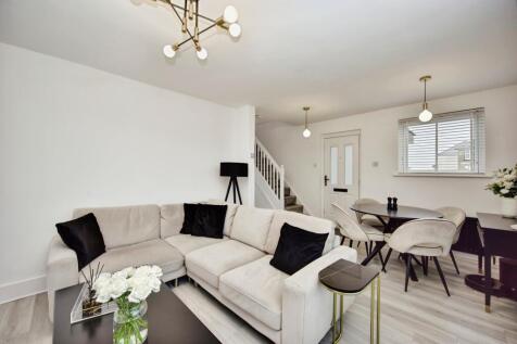 Open Plan Lounge &amp; Dining View