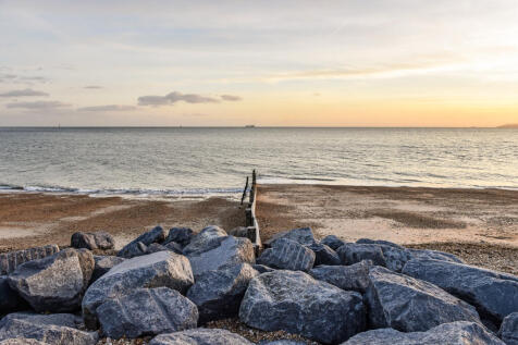Direct Sea View