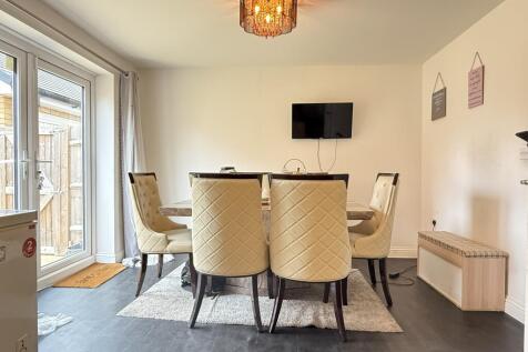 Lounge/ Diner