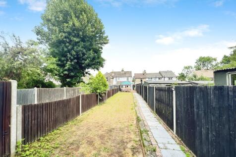 Private Rear Garden With Back Property View