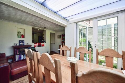 Open Plan Dining Area