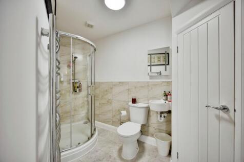 Downstairs Family Shower Room
