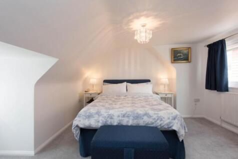 Annexe main bedroom