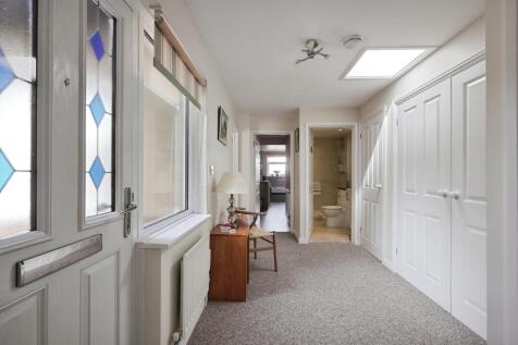 Annexe hallway