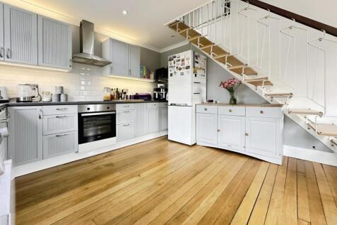 Open Plan Modern Kitchen/Diner