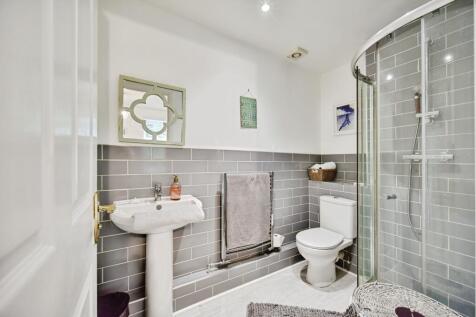 Bedroom Two Shower En-Suite
