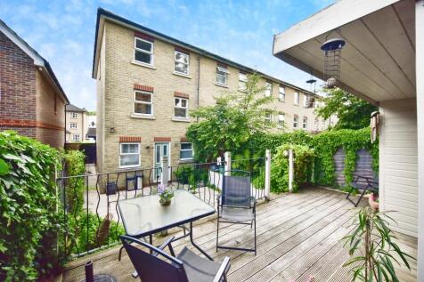 Private Rear Garden With Back Property View