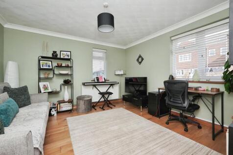 Lounge-Reception Room