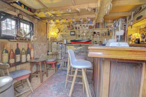 Garden Bar
